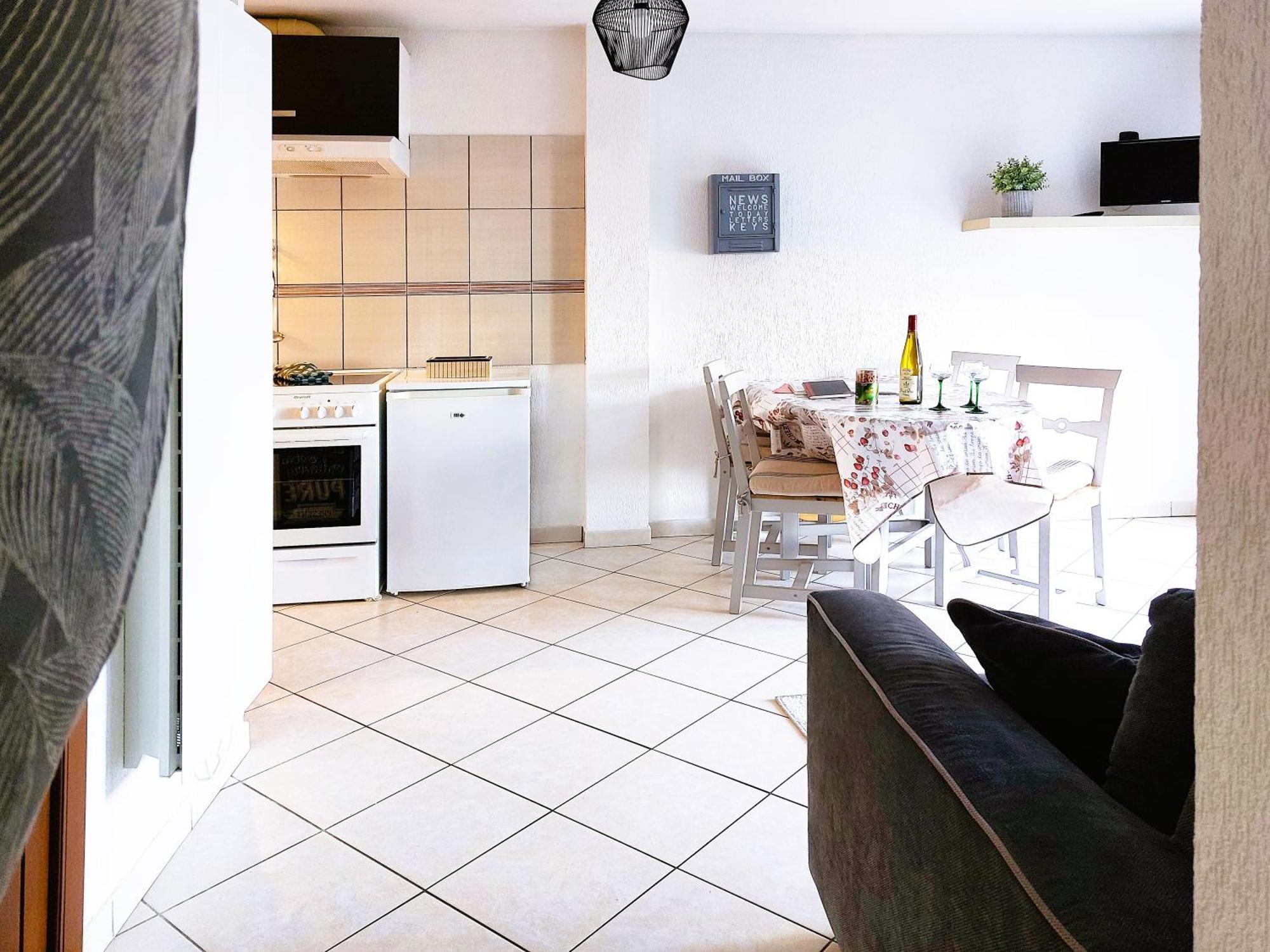Le Cocon Appart Avec Parking Prive & Terrasse Sainte-Croix-en-Plaine Eksteriør bilde